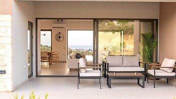 Star Luxury Villa I Gym and Playground