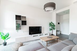 Friends & Family Retreat