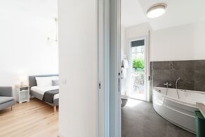 Friends & Family Retreat