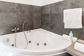 Friends & Family Retreat