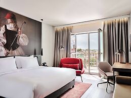 Radisson RED Hotel & Radisson RED Apartments, Kraków