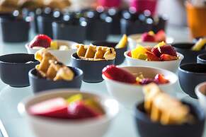 Radisson RED Hotel & Radisson RED Apartments, Kraków