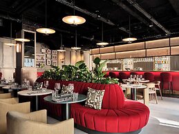 Radisson RED Hotel & Radisson RED Apartments, Kraków