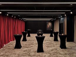 Radisson RED Hotel & Radisson RED Apartments, Kraków