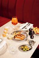 Radisson RED Hotel & Radisson RED Apartments, Kraków