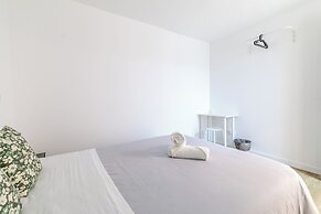 AYZ Princesa - Auto check-in property
