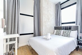 AYZ Princesa - Auto check-in property