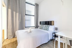 AYZ Princesa - Auto check-in property