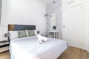 AYZ Princesa - Auto check-in property
