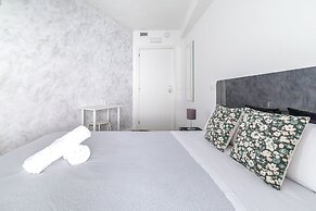 AYZ Princesa - Auto check-in property