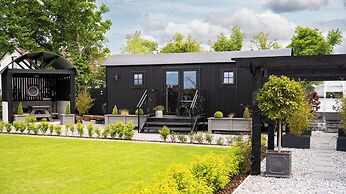 Charming Lodge in Limavady