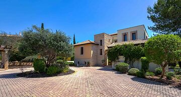 Villa 327 Galinios in Kouklia