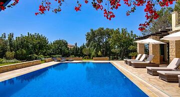 Villa 327 Galinios in Kouklia