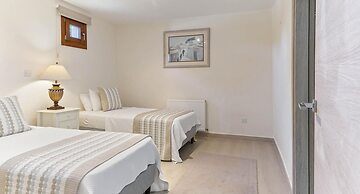 Villa 327 Galinios in Kouklia