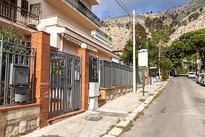 Olga s Apartment in Mondello by Wonderful Italy