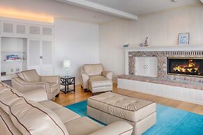Four Stone Beach House