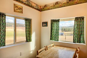Hideaway Cabin in Oroville