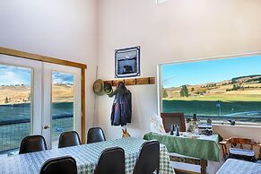 Cosmos Cabin at Eden Valley