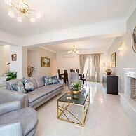 Luxury Villa Irene Metaxata