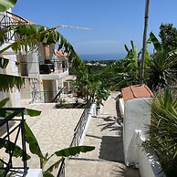 Paris use at Ratzakli