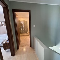 Helen s House at Ratzakli