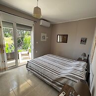 Helen s House at Ratzakli