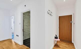 Seaview Heights - two Bedroom two Bathroom Loft Style Apartment Direct