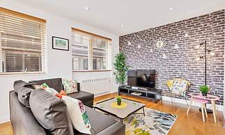 Seaview Heights - two Bedroom two Bathroom Loft Style Apartment Direct