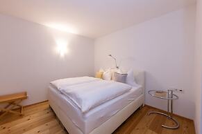 Lakefront Suite 148 by we rent