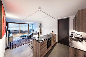 Lakefront Suite 148 by we rent