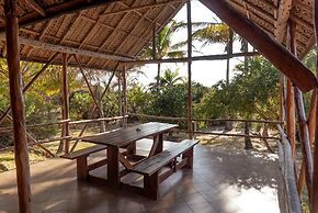 Morrumbene Beach Resort