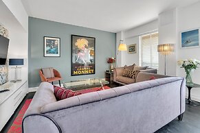 Deco Seafront - Seafront Apartment - Sleeps up to 6