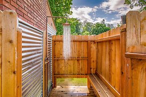 Lake Level Cabin in Oroville