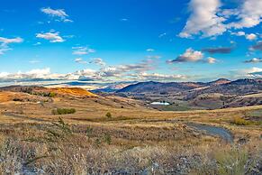 Lake Level Cabin in Oroville