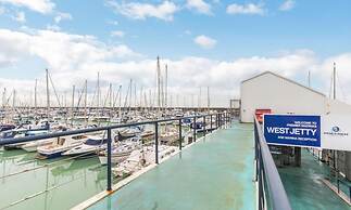On the Water -waterside Studio With Terrace Overlooking the Harbour