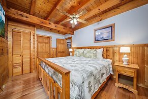 Er299 - Possum Hollow 4 Bedroom Cabin by RedAwning