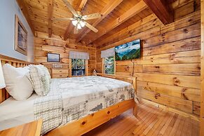 Er299 - Possum Hollow 4 Bedroom Cabin by RedAwning