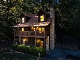 Er299 - Possum Hollow 4 Bedroom Cabin by RedAwning