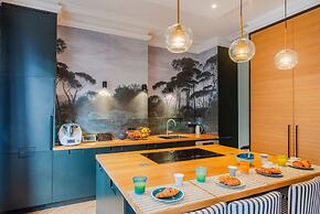 Paris Wagram Design Residence