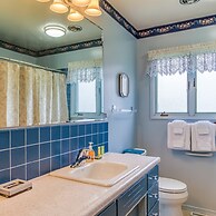 Linger Longer Lakeside Cottage