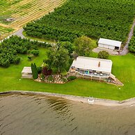 Linger Longer Lakeside Cottage