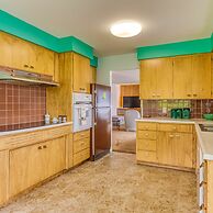 Linger Longer Lakeside Cottage