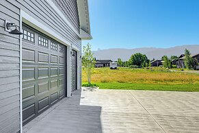 12 Mi to Grand Targhee Resort: Modern Driggs Home