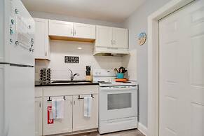 Largo Vacation Rental: 5 Mi to Clearwater Beach!