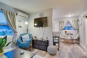 Largo Vacation Rental: 5 Mi to Clearwater Beach!