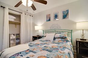Largo Vacation Rental: 5 Mi to Clearwater Beach!