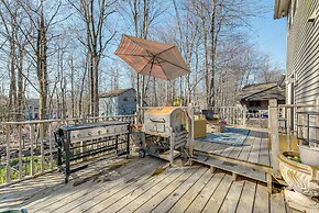Tobyhanna Home w/ Fire Pit: 1 Mi to Lake Carobeth!
