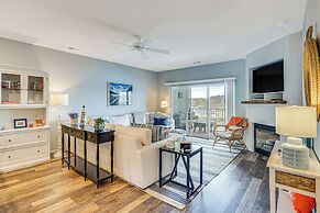 Dine Al Fresco on Balcony: Osage Beach Condo!