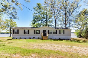 Lakefront Prosperity Home w/ Private Boat Dock