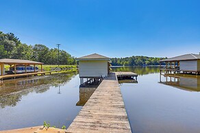 Lakefront Milledgeville Home w/ Private Dock!